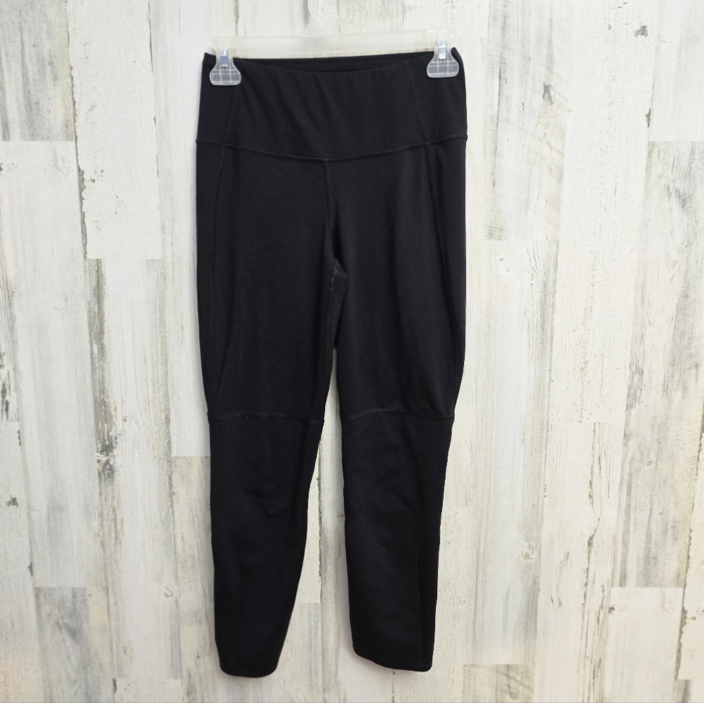 The North Face Womans Cropped Capri Black Leggings Size Medium